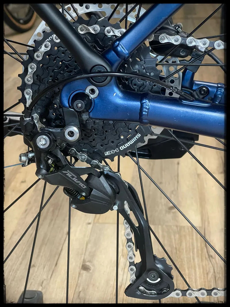 Giant Explore E+ 2 GTS 25km/h Medium Metallic Navy 202-3